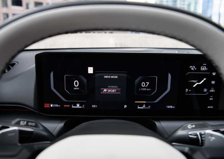 Kia K4 Interior