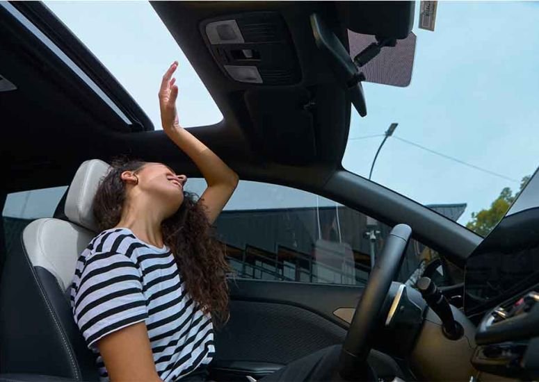 Kia K3 Cross interior